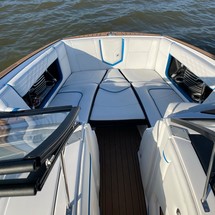 Super Air Nautique G23