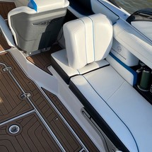 Super Air Nautique G23