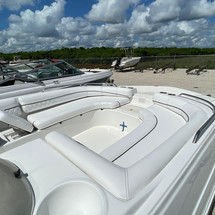 Hurricane 201 sundeck sport