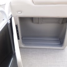 Sun Tracker Party Barge 22 DLX