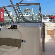 Grady-White Freedom 335