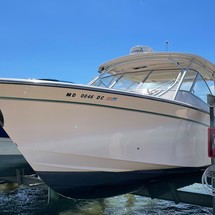 Grady-White Freedom 335