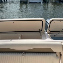 Grady-White Freedom 335