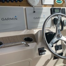 Grady-White Freedom 335