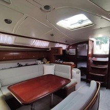 Bavaria 44