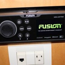 Larson Cabrio 310