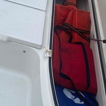 Ranger boats 2400 bay