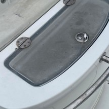 Ranger boats 2400 bay