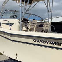 Grady-White Adventure 208