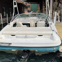 Sea ray 260 bow rider select
