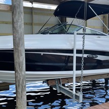 Sea Ray 240 Sundeck