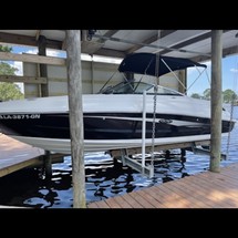 Sea Ray 240 Sundeck