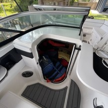 Sea Ray 240 Sundeck