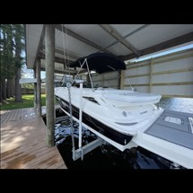 Sea Ray 240 Sundeck