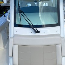 Boston Whaler 250 Outrage