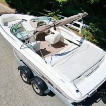 Sea ray 260 bow rider select