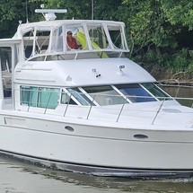 Carver 41 Cockpit Motor Yacht