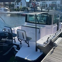 Axopar 28 Cabin