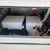 Pursuit 2870 center console