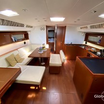 Beneteau Oceanis 48
