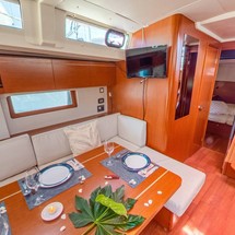 Oceanis 51.1