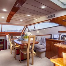 Ferretti 68