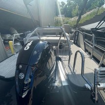 60 x 16 tri-toon passenger vessel