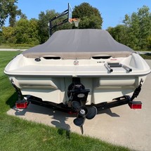 Sea ray 260 bow rider select