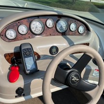 Sea ray 260 bow rider select