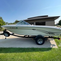 Sea ray 260 bow rider select