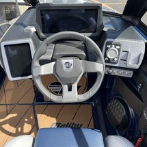 Malibu Wakesetter 23 LSV