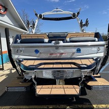 Malibu Wakesetter 23 LSV