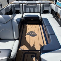 Malibu Wakesetter 23 LSV