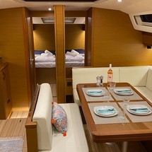 Jeanneau 54