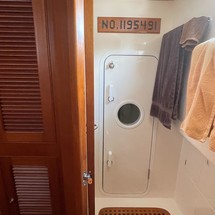 Swordsman 40 aft cabin