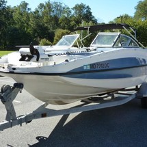 Bayliner 190 Deck Boat