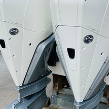 Boston Whaler 320 Vantage