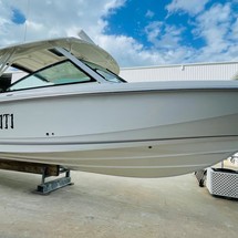 Boston Whaler 320 Vantage
