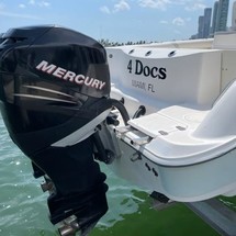 Boston Whaler 320 Outrage