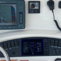 Boston Whaler 320 Outrage