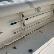 Boston Whaler 320 Outrage