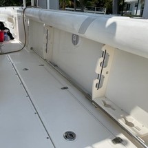 Boston Whaler 320 Outrage