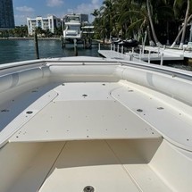 Boston Whaler 320 Outrage