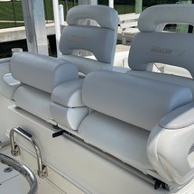Boston Whaler 320 Outrage