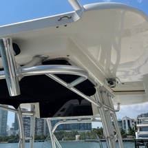 Boston Whaler 320 Outrage