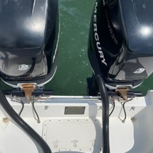 Boston Whaler 320 Outrage