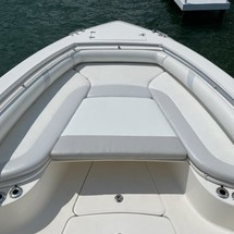 Boston Whaler 320 Outrage