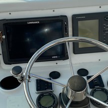 Glacier bay isle runner blue hull 2670