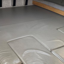 Glacier bay isle runner blue hull 2670
