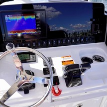 Sea Ray hunt ultra 211